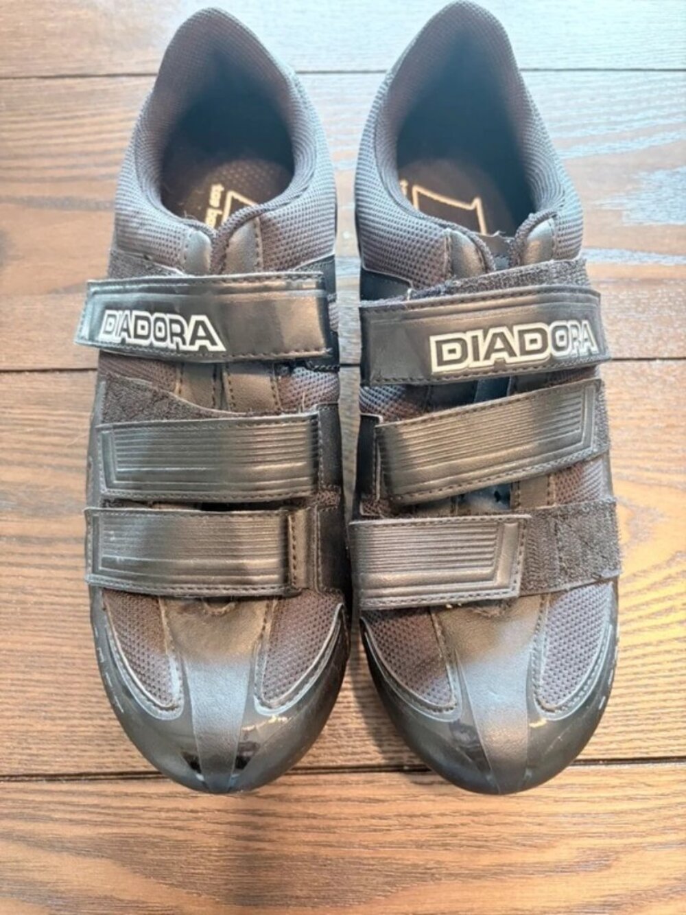 Diadora Unisex Size 42.5 Euro US 9 Road Cycling Shoes 3 Bolts Black